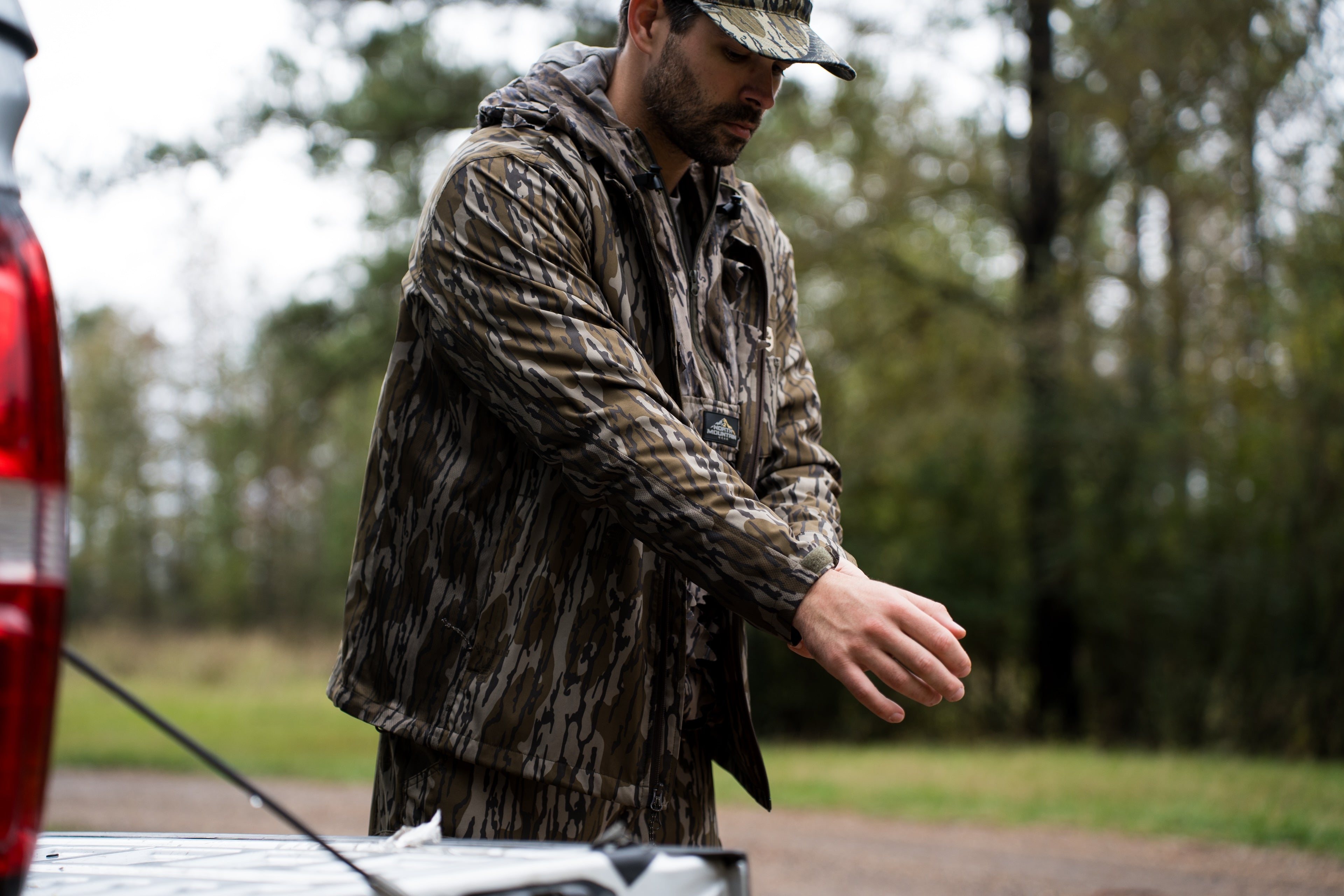 Spring Legion Lightweight Turkey Hunting Jacket - Mossy Oak Original Bottomland