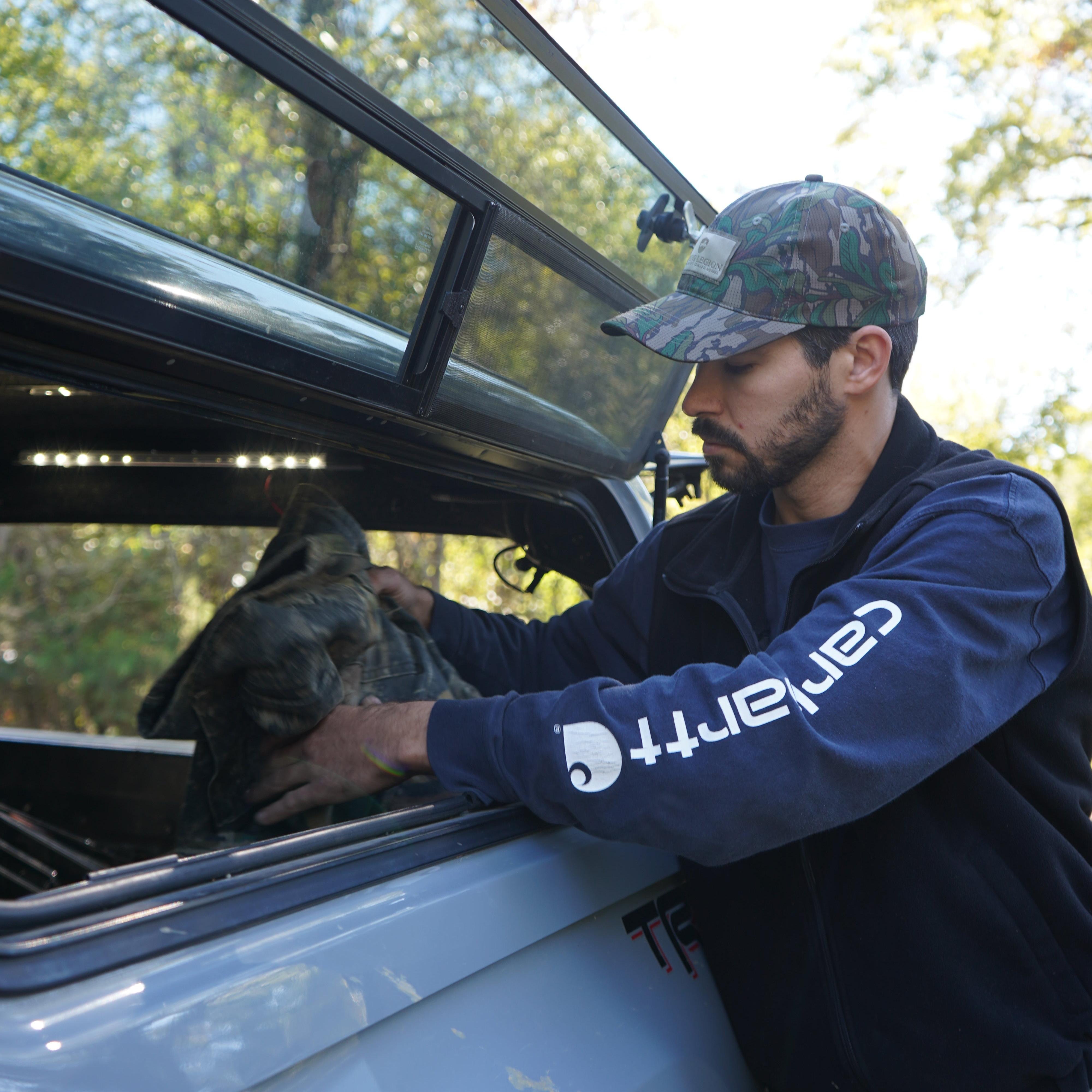 Woven Label Stretch Hat - Breathable Greenleaf