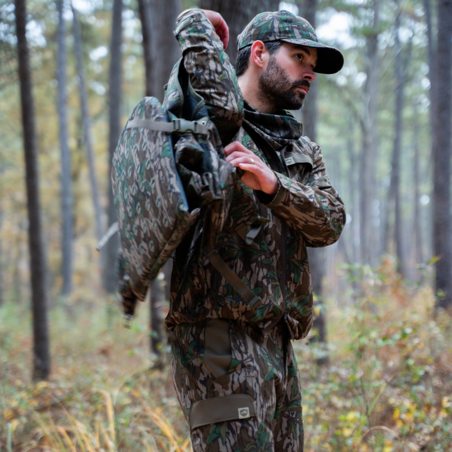 Spring Legion Turkey Hunting Vest - Mossy Oak Greenleaf